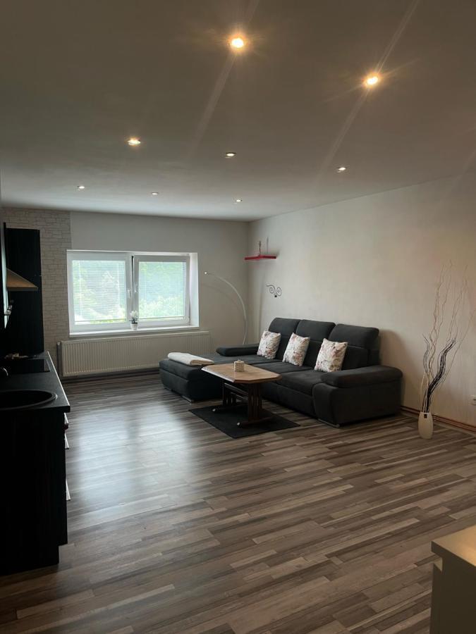 Apartman V Rodinnem Dome Jaroměř Esterno foto