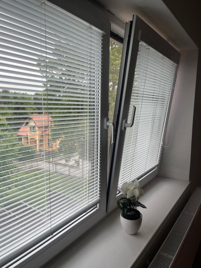 Apartman V Rodinnem Dome Jaroměř Esterno foto