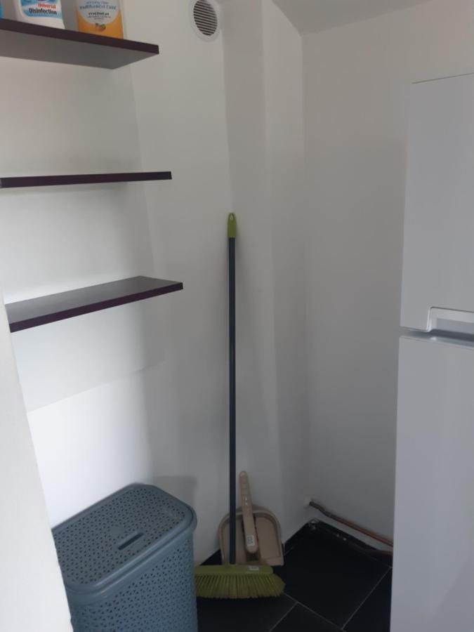 Apartman V Rodinnem Dome Jaroměř Esterno foto